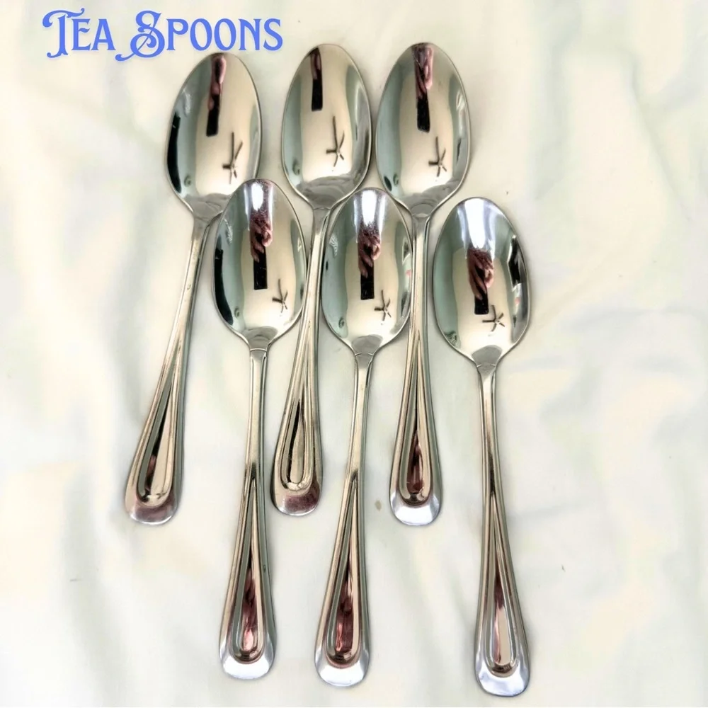 Oneida Flight Stainless Steel Flatware Set Service for 6 Never Used 28 Pieces